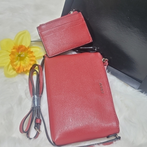 DKNY TOP ZIP AND CROSSBODY RED NEW. - Picture 7 of 8